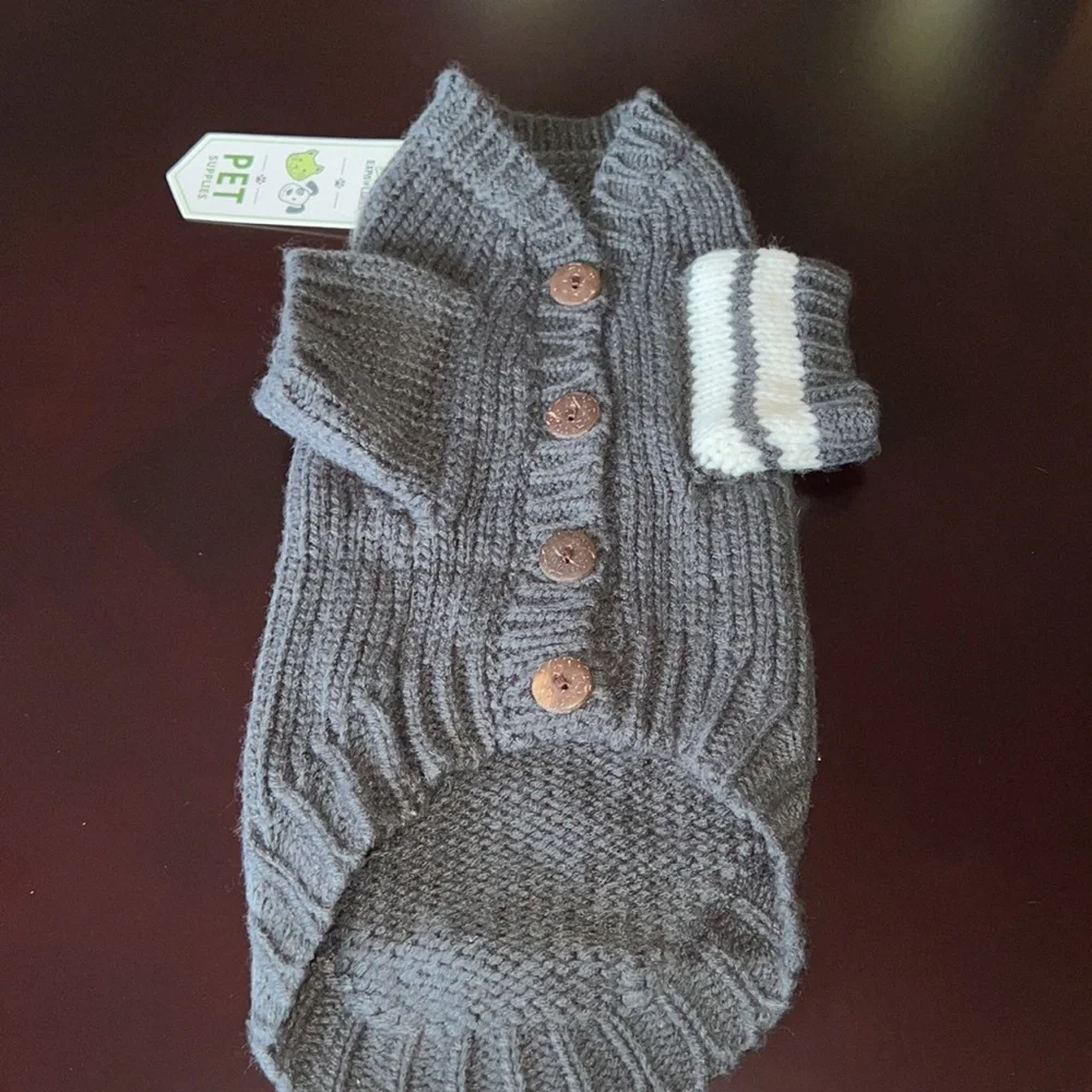 Cat sweater size Small